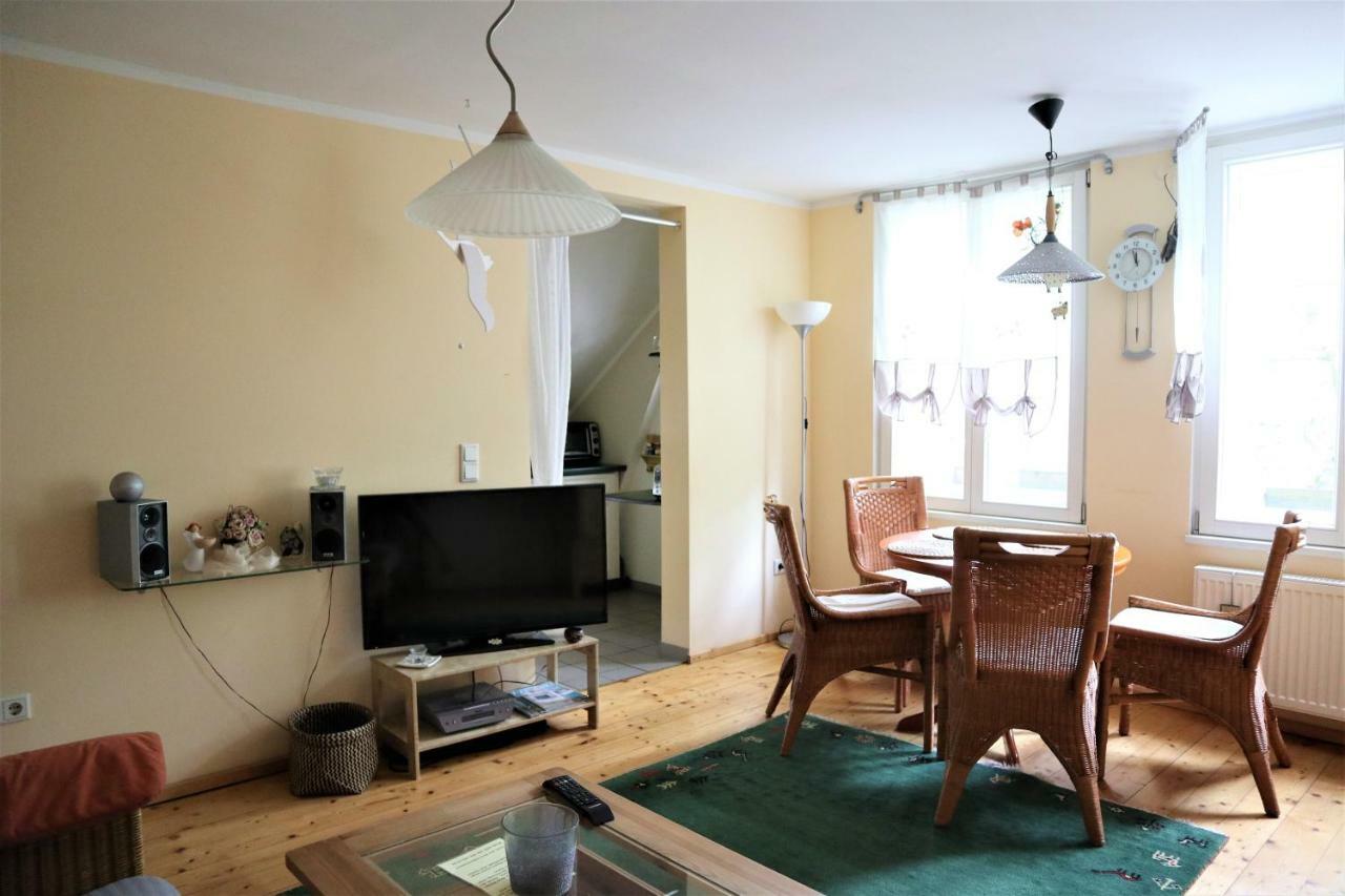 Altes Gaertnerhaus Apartment Lubben Ngoại thất bức ảnh